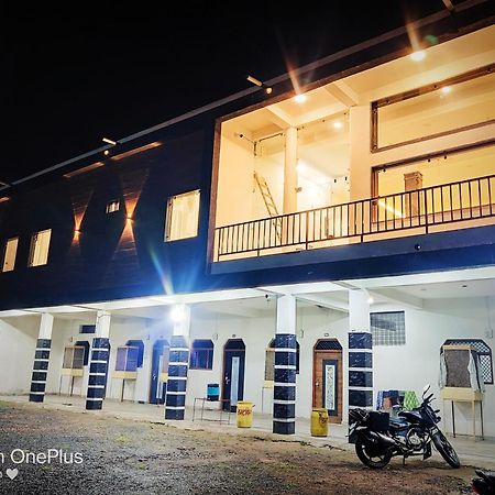 Hotel Modi Palace, Chanderi Mp Экстерьер фото