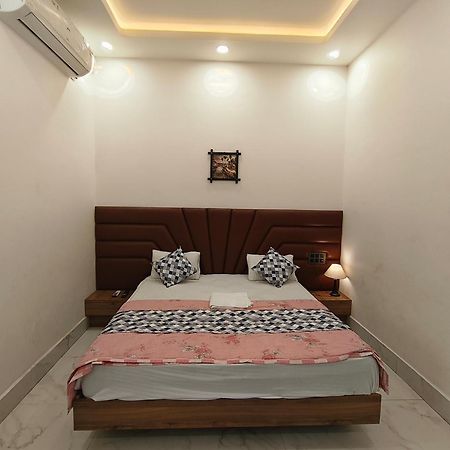 Hotel Modi Palace, Chanderi Mp Экстерьер фото