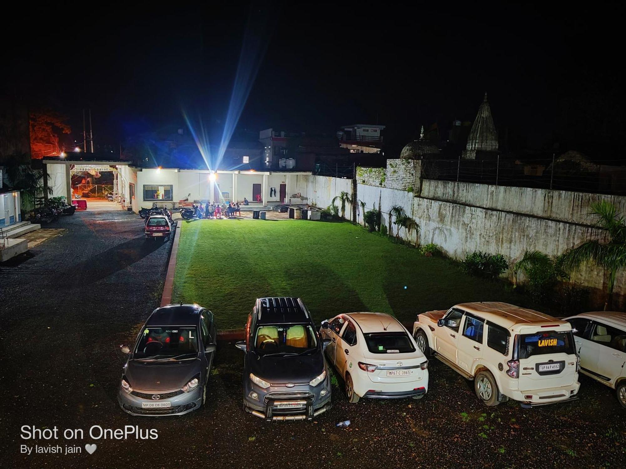 Hotel Modi Palace, Chanderi Mp Экстерьер фото