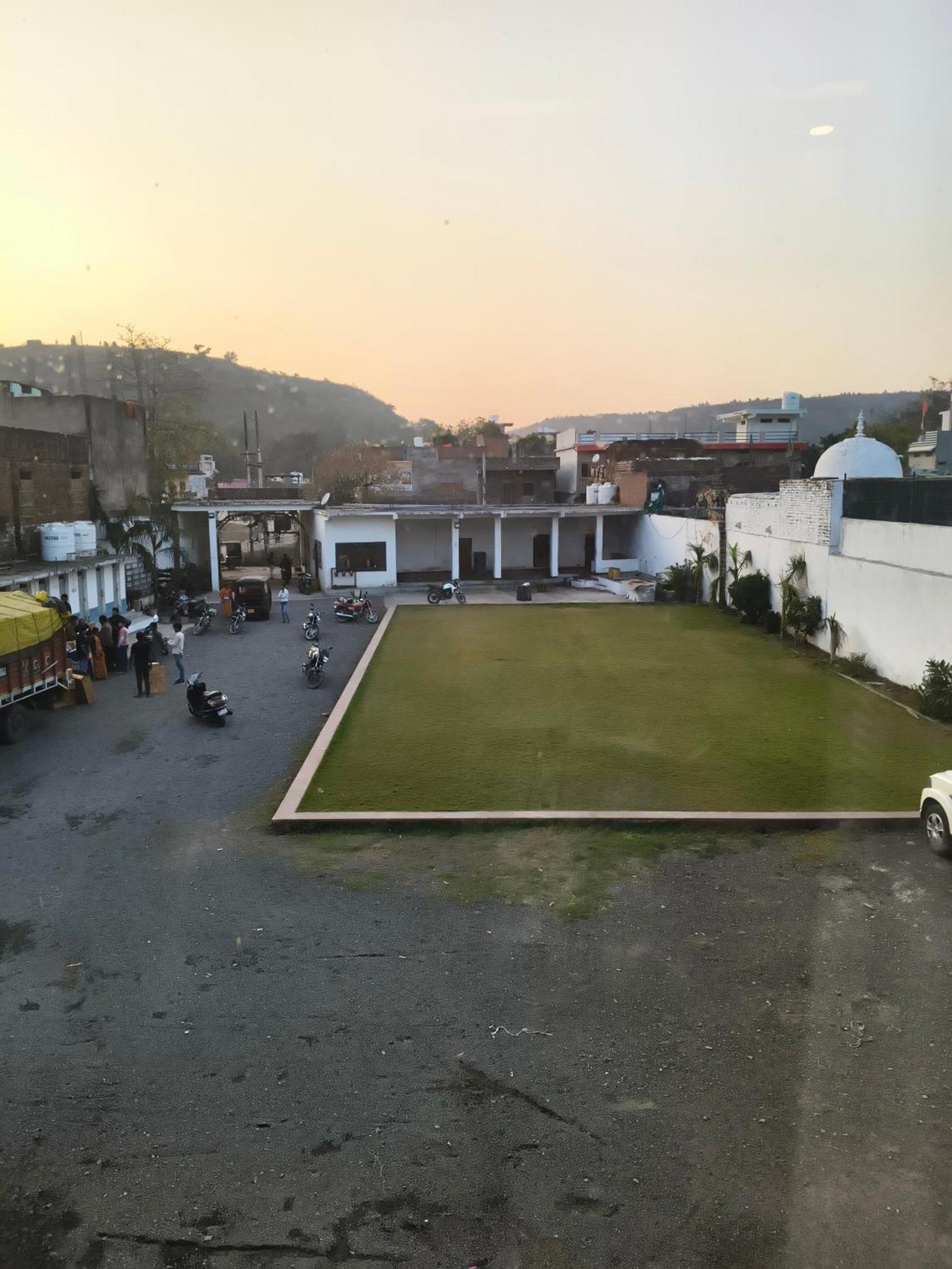 Hotel Modi Palace, Chanderi Mp Экстерьер фото